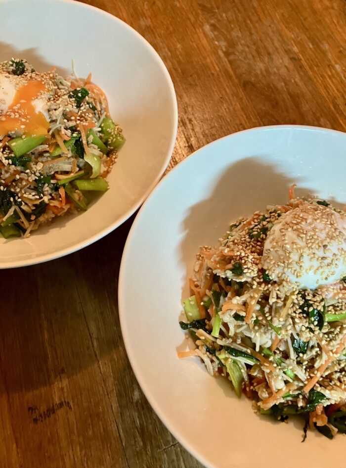 Oisixミールキットで作ったビビンバ2人分の食卓